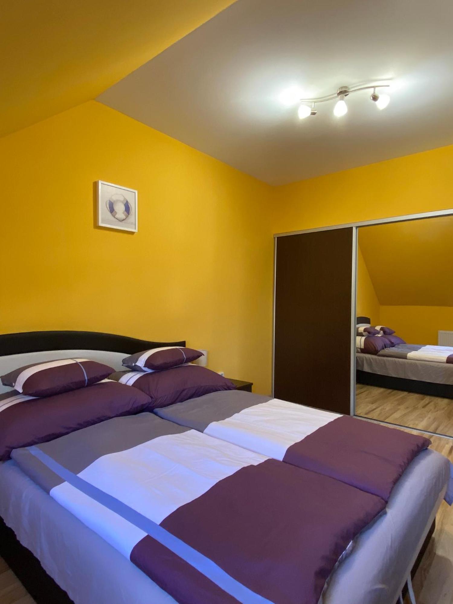 Korall Apartman Balatonfůzfő Exterior foto